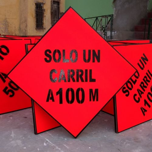 Señales para obras en pintura